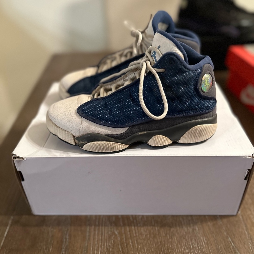Boys Jordan 13 flints size 2y